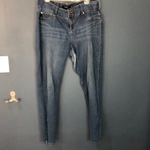 Worn - w/Holes and spots Torrid 20XT Jeggings